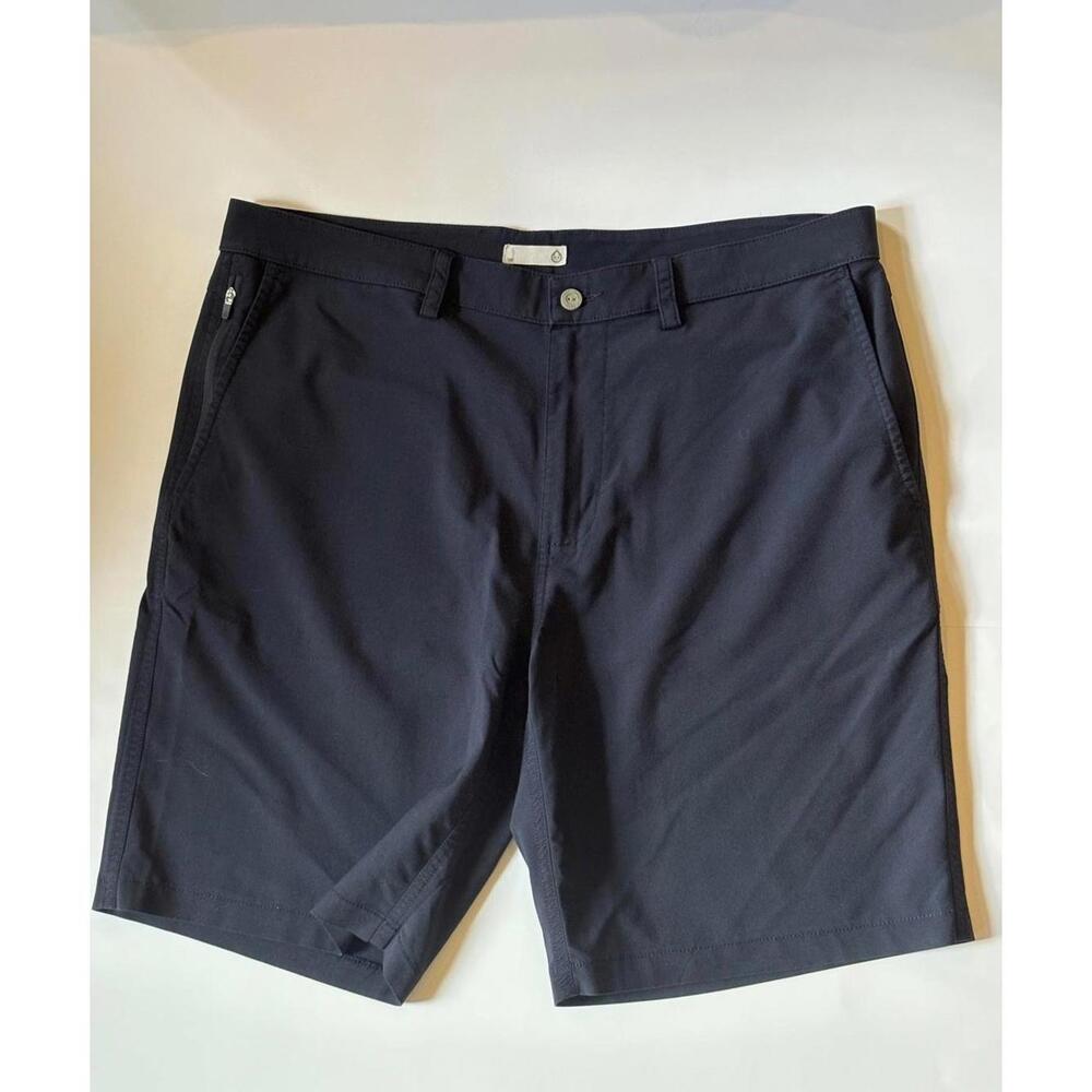 Tasc Motion 9” Men’s Shorts – Size 36 (Navy)